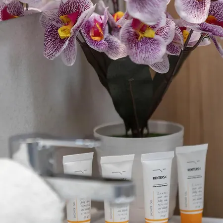 Modern With Balcony & Parking Mokotow By Renters Daire