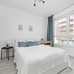 Modern With Balcony & Parking Mokotow By Renters Appartamento Varsavia
