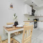 Modern With Balcony & Parking Mokotow By Renters Appartamento Varsavia