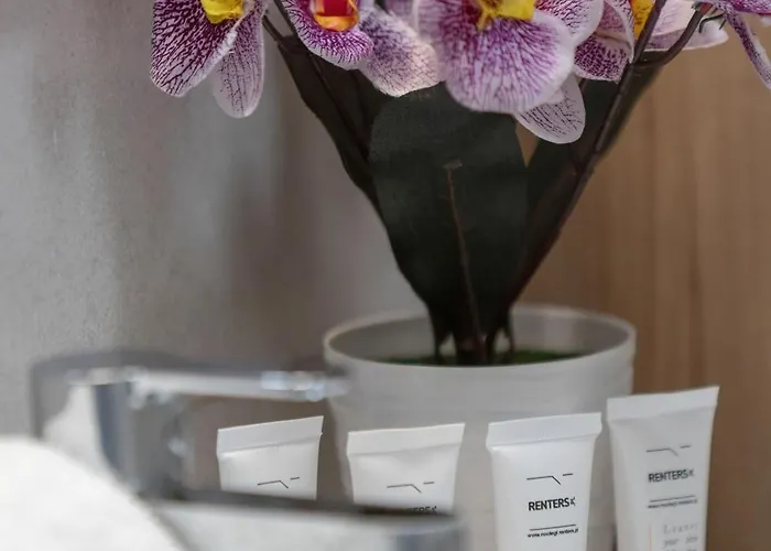 Modern With Balcony & Parking Mokotow By Renters Apartamento