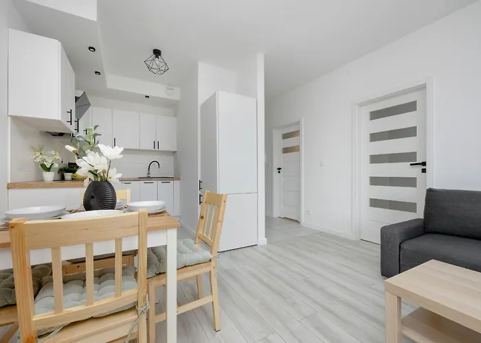 Modern With Balcony & Parking Mokotow By Renters * Varsóvia